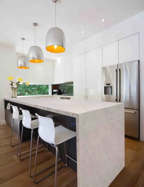 White Eclpyse quartz Worktop