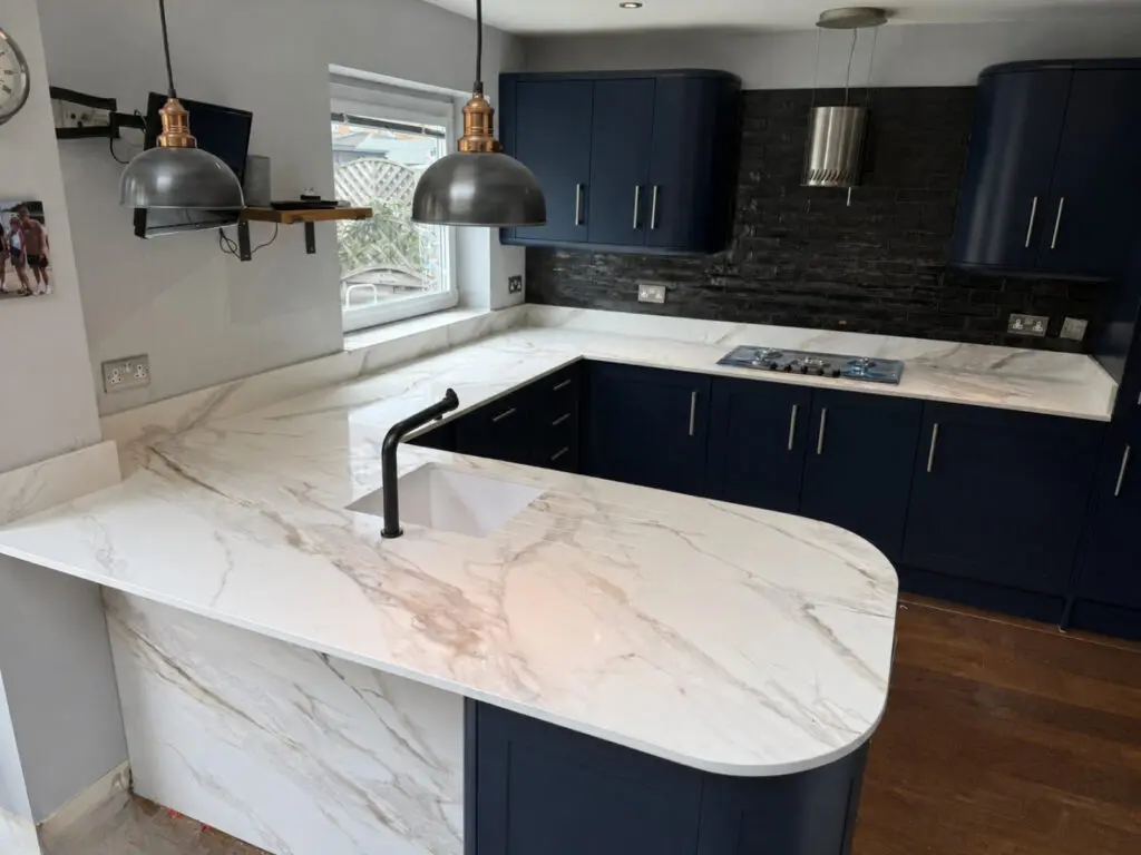 Arabescato brown quartz, Oxford project
