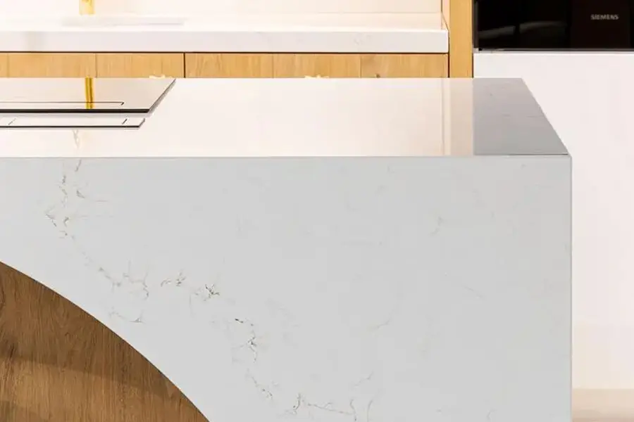 Eleanor's kitchen quartz worktop london 2025