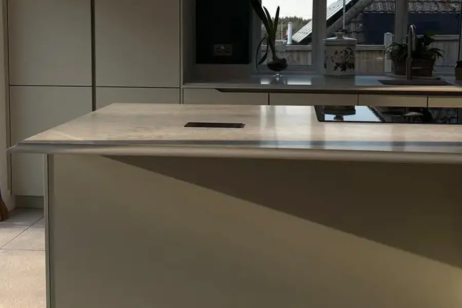 Thomas Blackwood worktop in Reading 2024