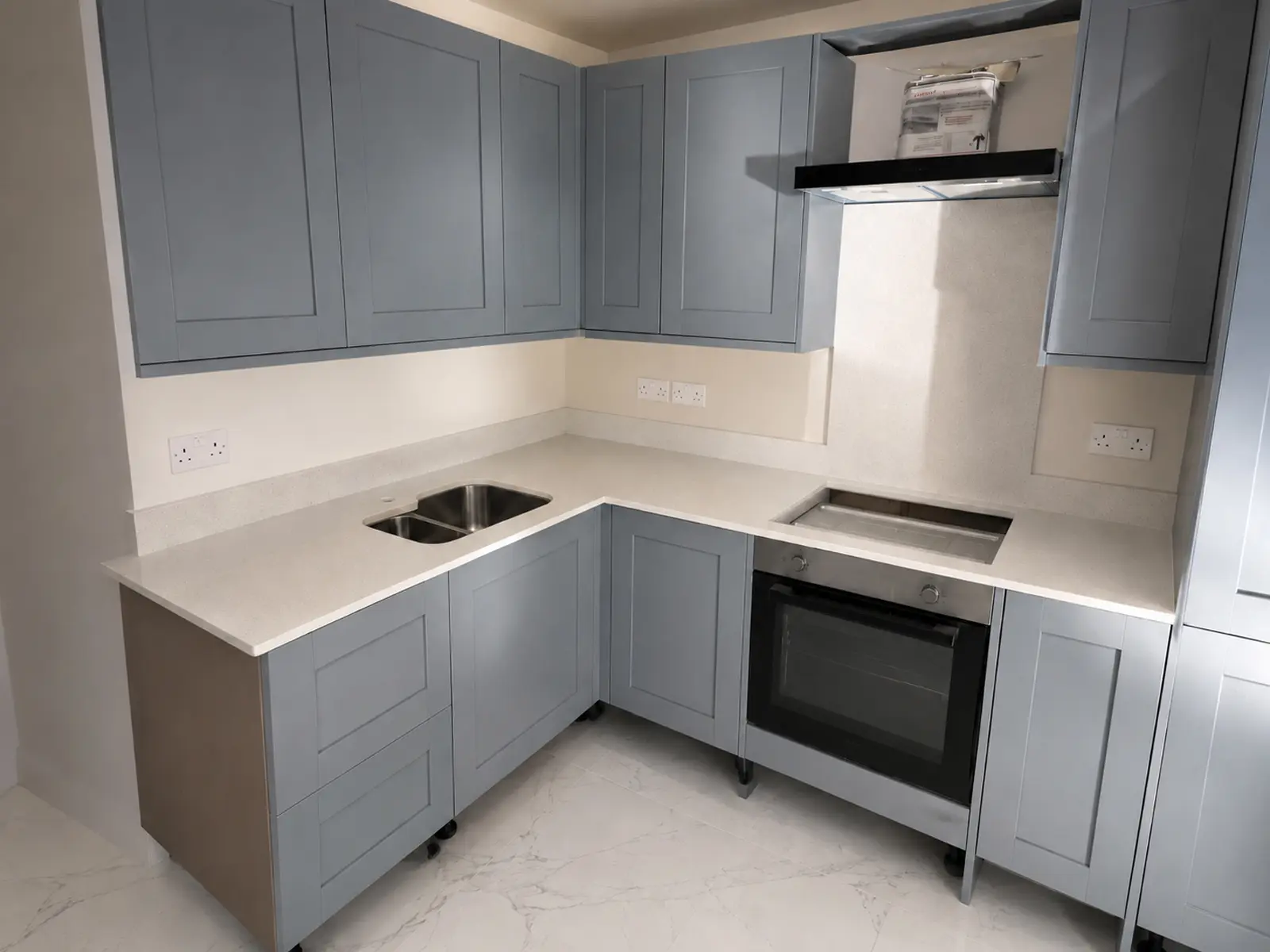 Blackwood’s quartz worktop project, Arctic Starburst in Basingstoke, 2025 image-4
