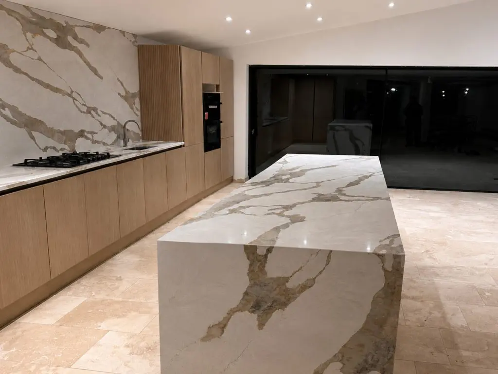 Calacatta Bronze Quartz Basingstoke Alistair 2025
