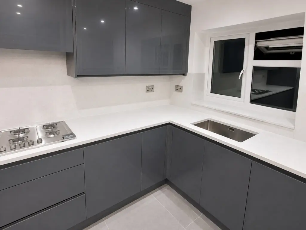 Mono Silver Starburst quartz kitchen in Richmond 2025