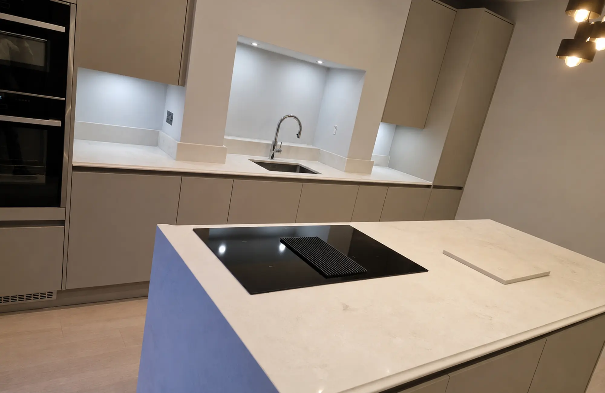Premium Quartz Worktops In Watford img