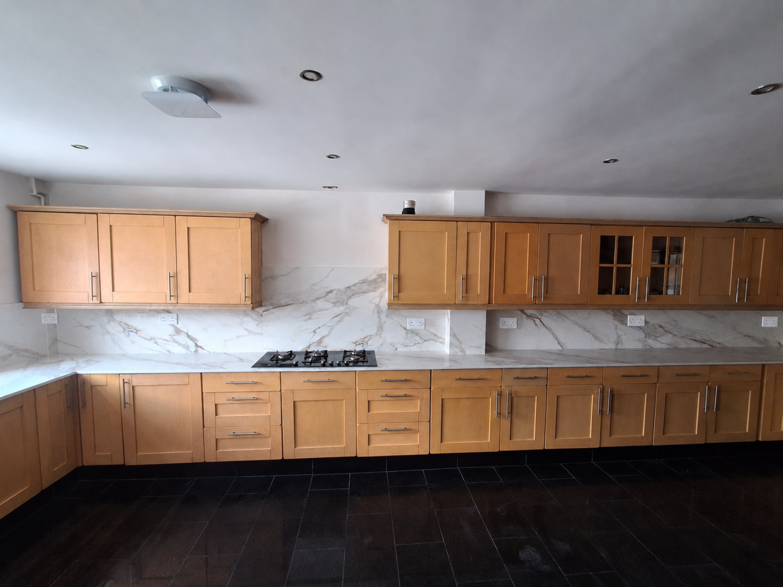 Arabescato brown quartz worktop, Richmond project