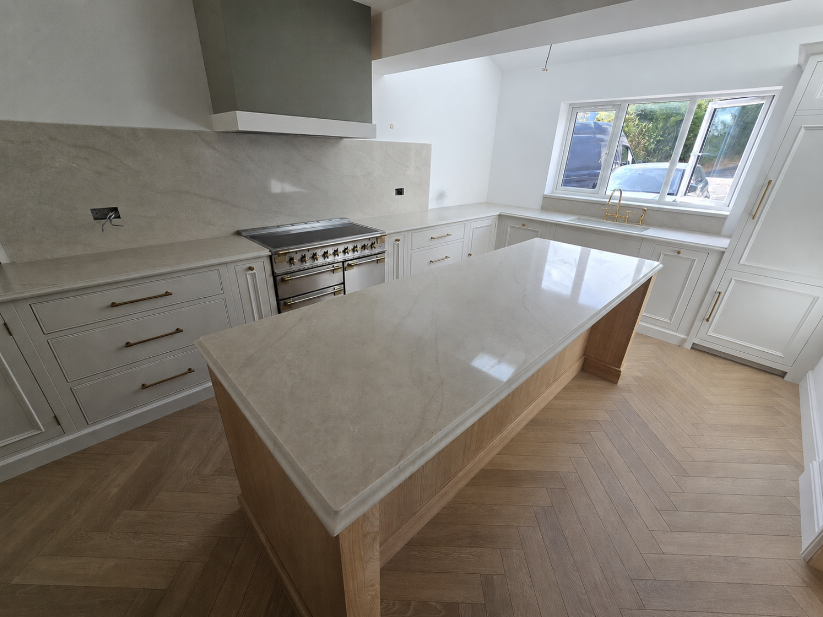 Taj Mahal quartz worktop, Bristol project