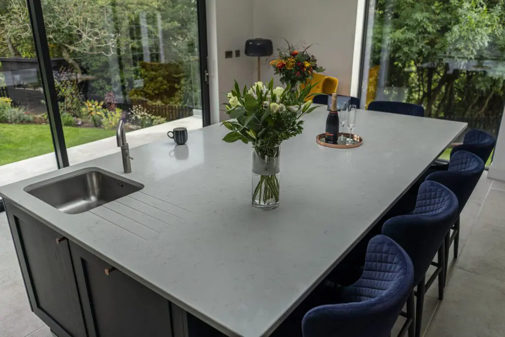 Samantha Lowe project worktop
